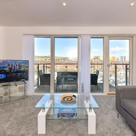 Just Stay Wales - Meridian Wharf, Marina View - 2 Bed Apartment Σουόνσι Εξωτερικό φωτογραφία