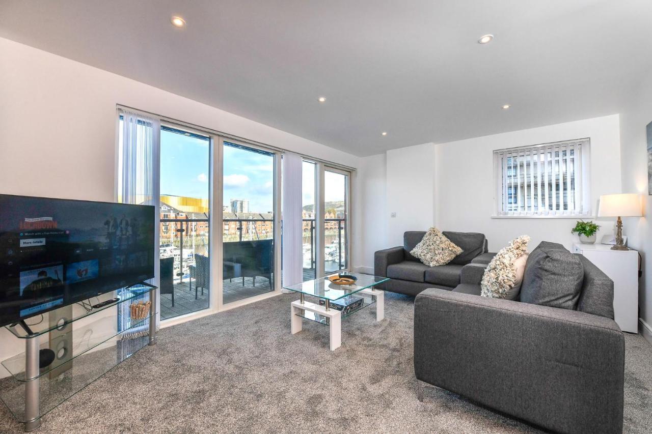 Just Stay Wales - Meridian Wharf, Marina View - 2 Bed Apartment Σουόνσι Εξωτερικό φωτογραφία