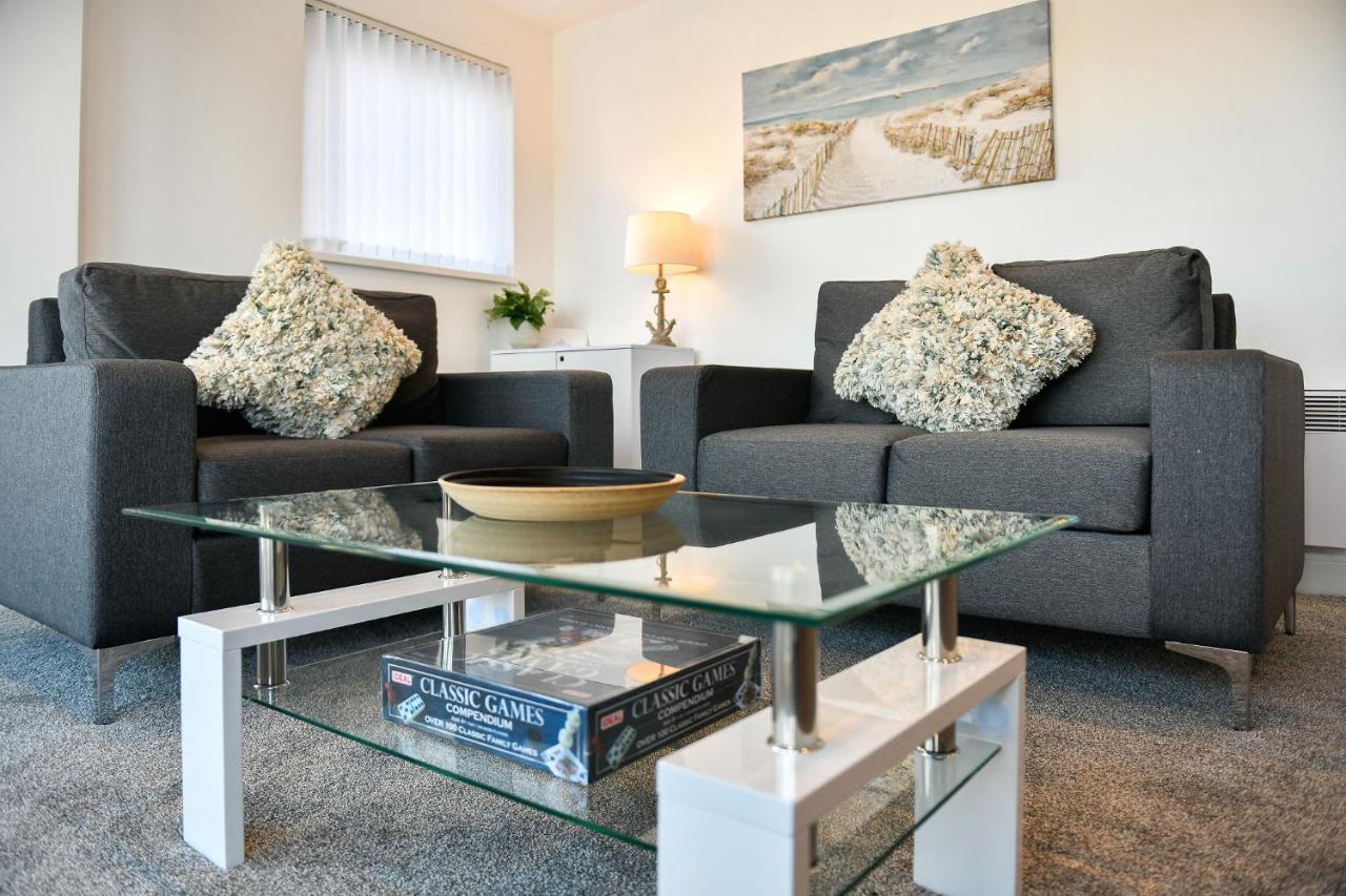 Just Stay Wales - Meridian Wharf, Marina View - 2 Bed Apartment Σουόνσι Εξωτερικό φωτογραφία